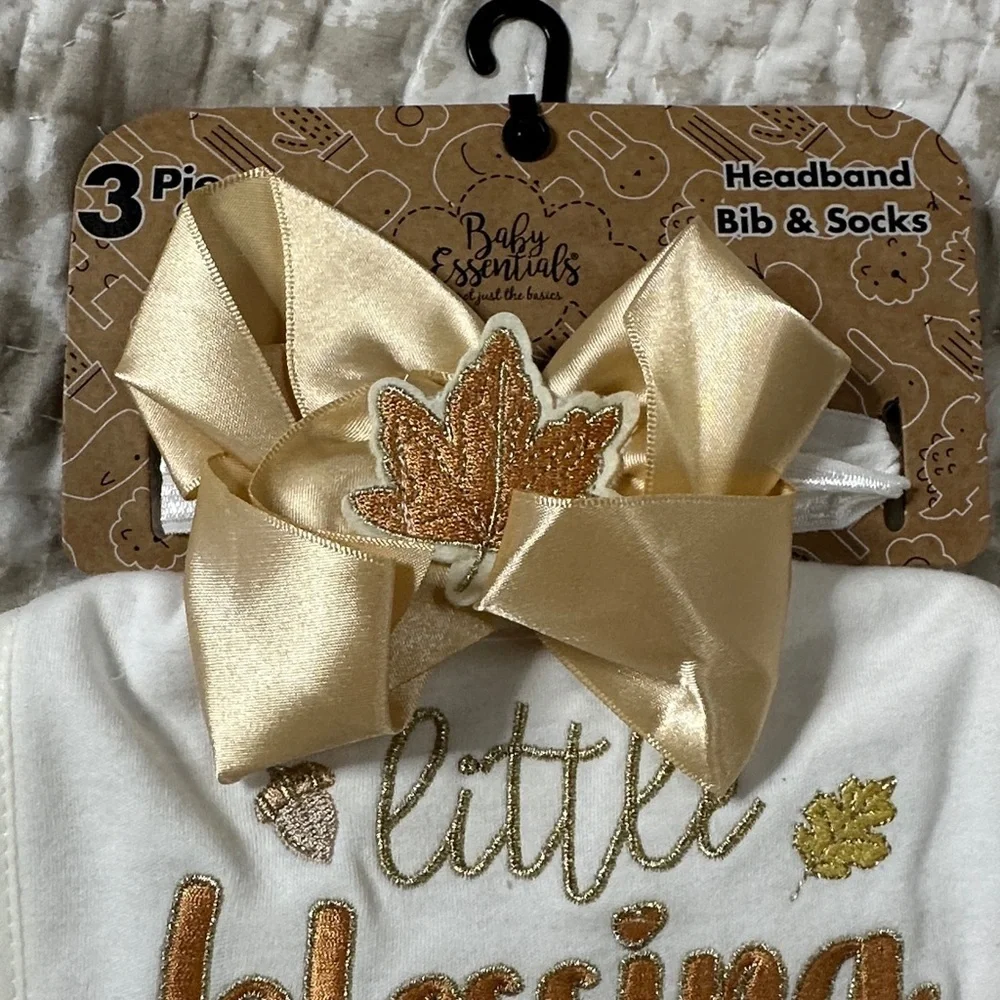 NEW Baby’s Little Blessing THANKSGIVING Bow Headband, Bib & Socks